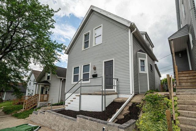 547 N 25th STREET, Milwaukee, WI 53233