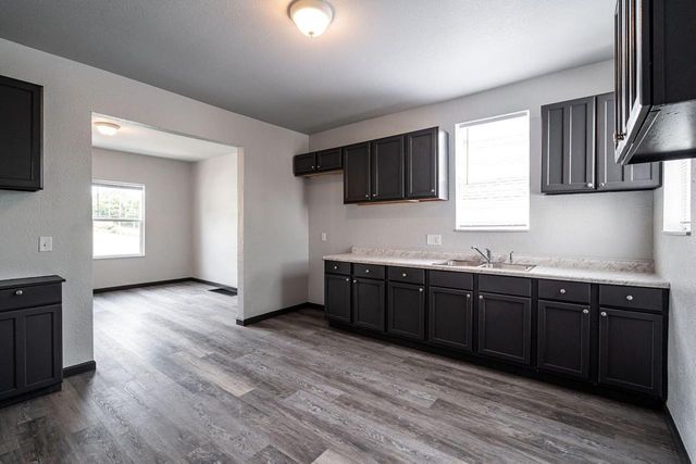 547 N 25th STREET, Milwaukee, WI 53233