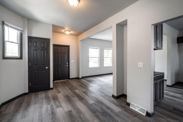 547 N 25th STREET, Milwaukee, WI 53233