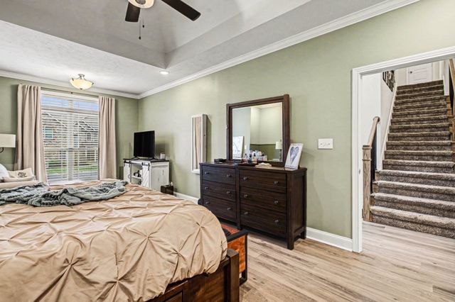 1279 Highgrove Ln, Clarksville, TN 37043