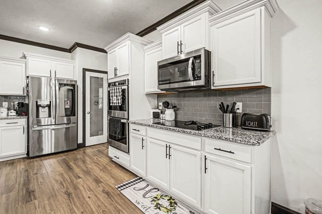 1279 Highgrove Ln, Clarksville, TN 37043