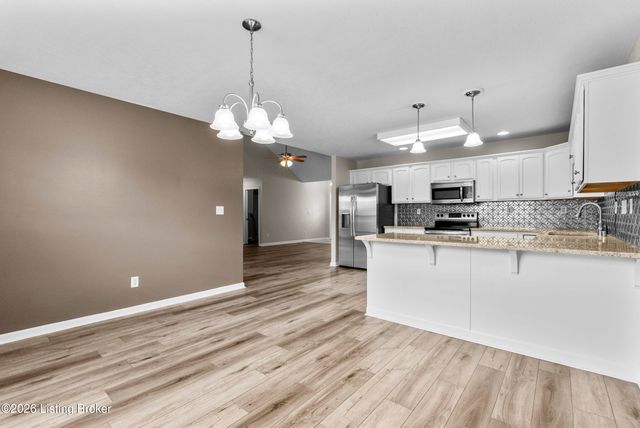 183 Hardy Ln, Mt Washington, KY 40047