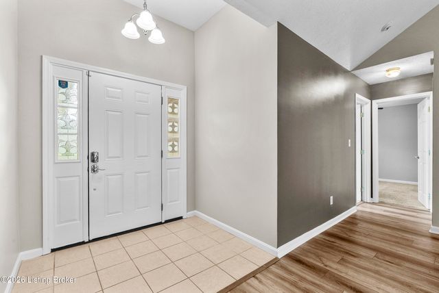 183 Hardy Ln, Mt Washington, KY 40047