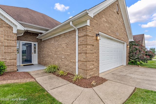 183 Hardy Ln, Mt Washington, KY 40047