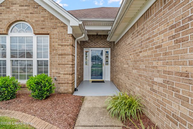183 Hardy Ln, Mt Washington, KY 40047