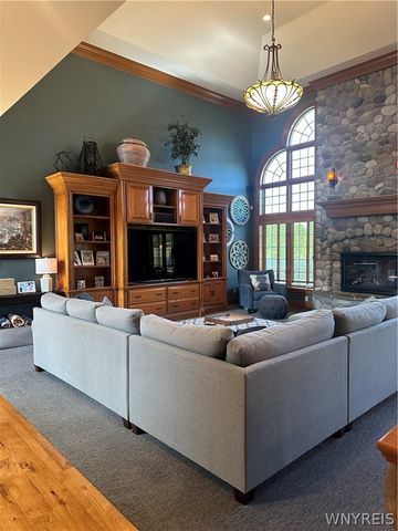 6275 Kraus Road, Clarence, NY 14032
