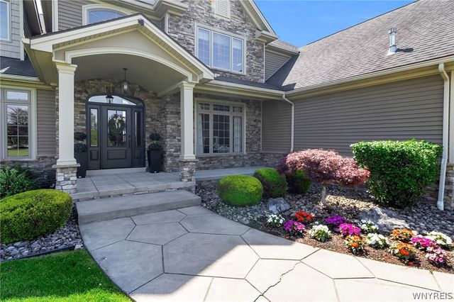 6275 Kraus Road, Clarence, NY 14032