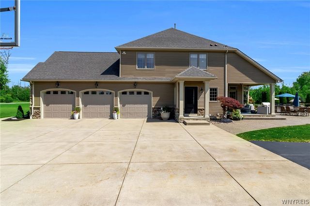 6275 Kraus Road, Clarence, NY 14032