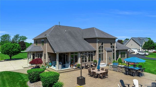 6275 Kraus Road, Clarence, NY 14032