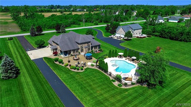 6275 Kraus Road, Clarence, NY 14032