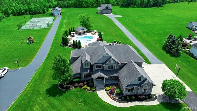 6275 Kraus Road, Clarence, NY 14032