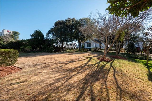 304 Cavalier DR, Virginia Beach, VA 23451