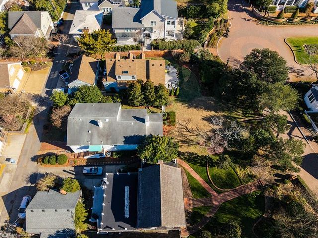 304 Cavalier DR, Virginia Beach, VA 23451