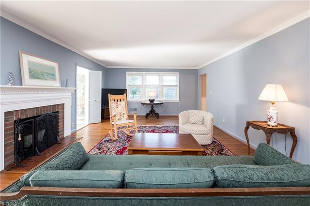 304 Cavalier DR, Virginia Beach, VA 23451