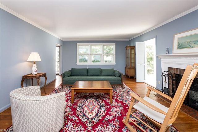 304 Cavalier DR, Virginia Beach, VA 23451