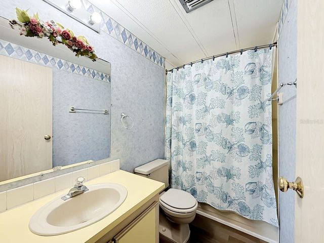 2361 W COACH N FOUR DRIVE, Leesburg, FL 34748
