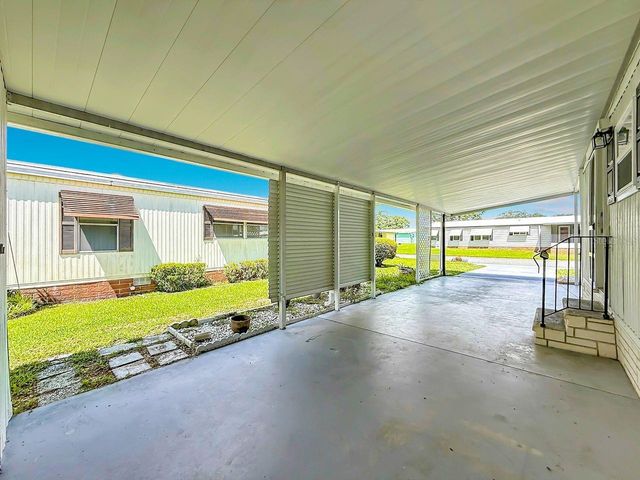 2361 W COACH N FOUR DRIVE, Leesburg, FL 34748