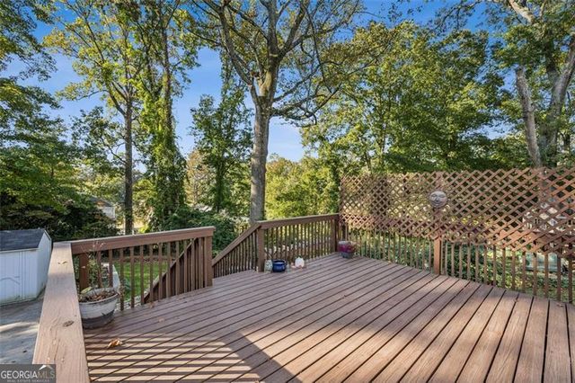 2050 Mercer Avenue, College Park, GA 30337