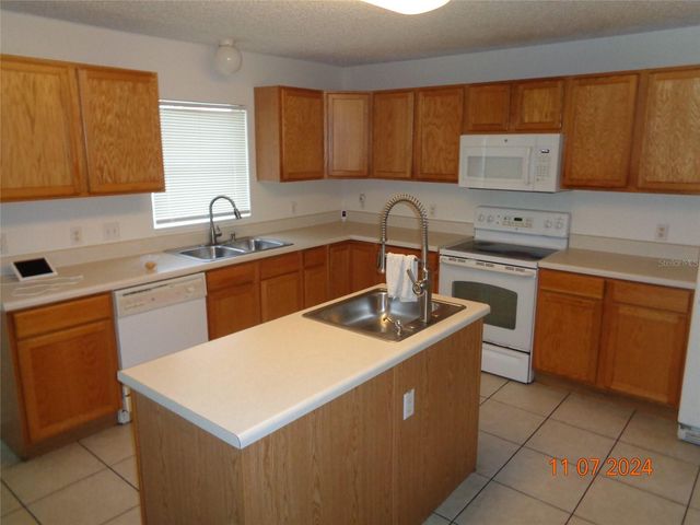 1914 LYNN RIVER DRIVE, Deltona, FL 32738