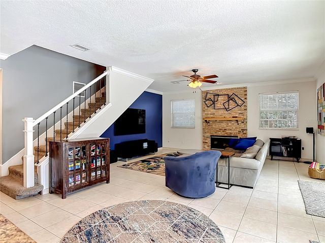 237 CEDARWOOD COURT, Debary, FL 32713