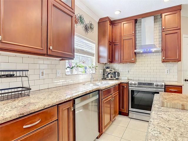 237 CEDARWOOD COURT, Debary, FL 32713