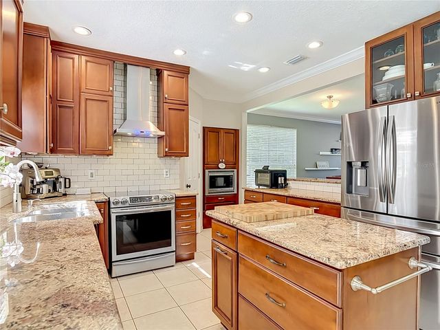 237 CEDARWOOD COURT, Debary, FL 32713