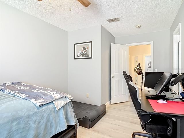 237 CEDARWOOD COURT, Debary, FL 32713