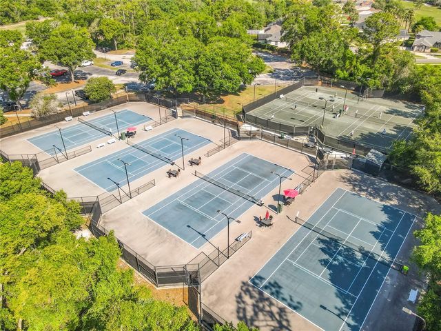 237 CEDARWOOD COURT, Debary, FL 32713