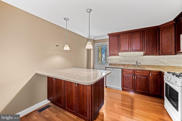 602 S CURLEY ST, Baltimore, MD 21224