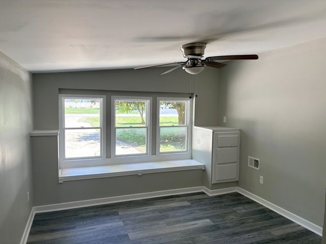 1060 Pawnee Drive, Burton, MI 48509