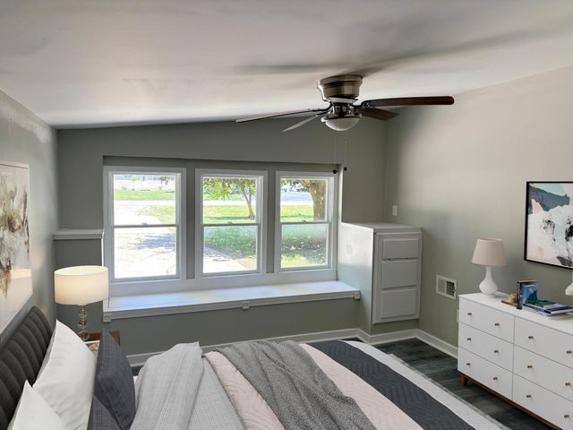 1060 Pawnee Drive, Burton, MI 48509