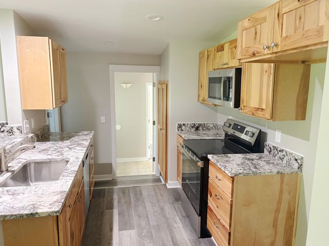 1060 Pawnee Drive, Burton, MI 48509