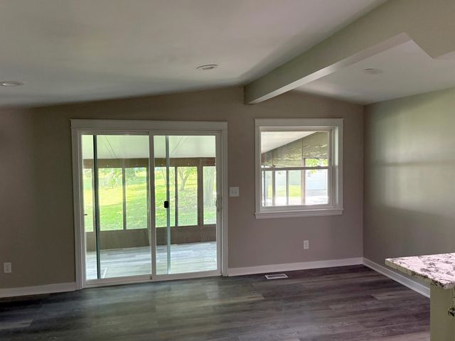 1060 Pawnee Drive, Burton, MI 48509