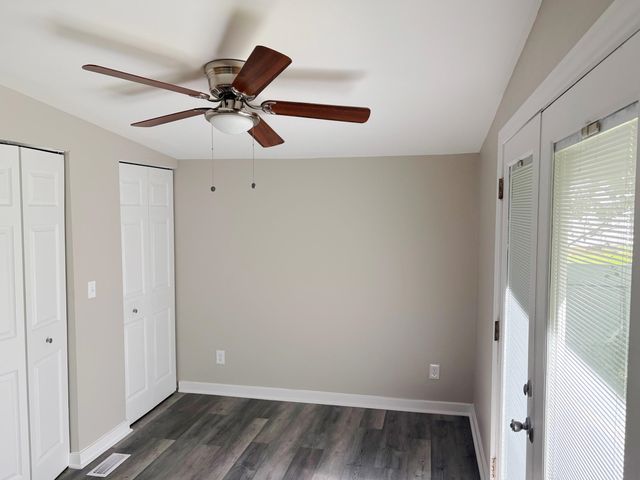 1060 Pawnee Drive, Burton, MI 48509