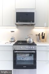 3003 P St NW Apt 301, Washington, DC 20007