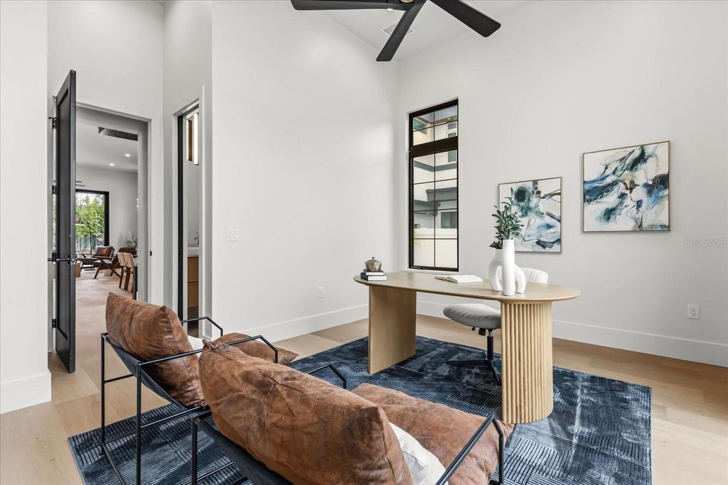 Image 12 of property listing at 629 COUNTRY CLUB DRIVE, Winter Park, FL 32789