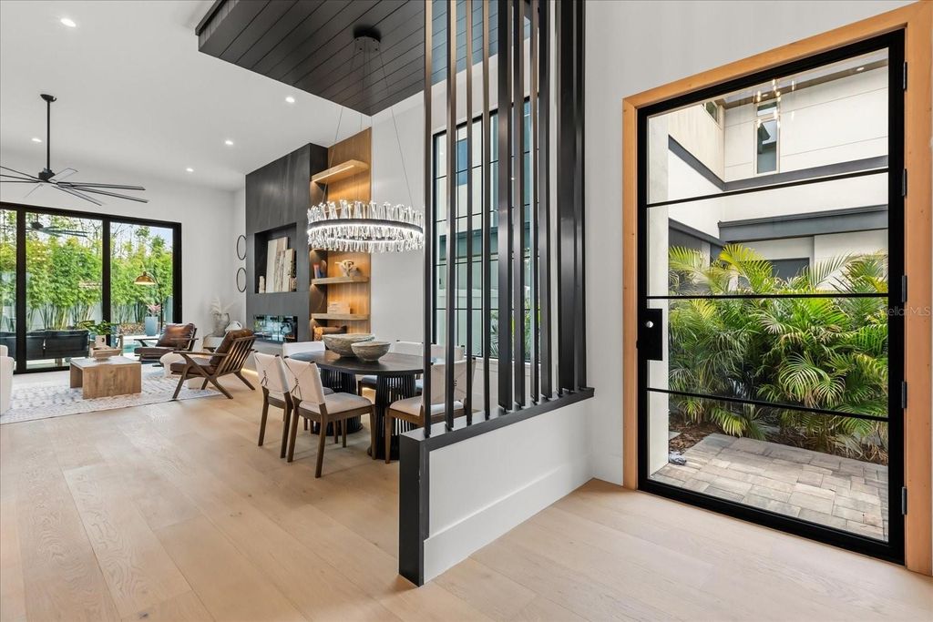 Image 20 of property listing at 629 COUNTRY CLUB DRIVE, Winter Park, FL 32789