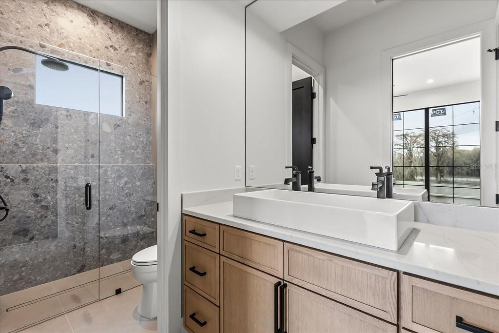 Image 25 of property listing at 629 COUNTRY CLUB DRIVE, Winter Park, FL 32789