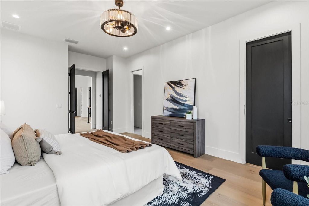 Image 39 of property listing at 629 COUNTRY CLUB DRIVE, Winter Park, FL 32789