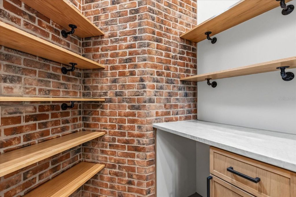 Image 42 of property listing at 629 COUNTRY CLUB DRIVE, Winter Park, FL 32789