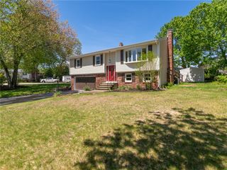 2 Betsy Williams Court, Johnston, RI 02919
