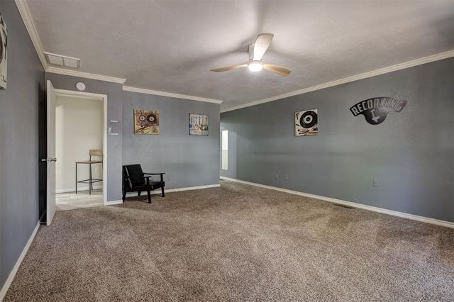 9721 Lakeland Terrace, Oklahoma City, OK 73162
