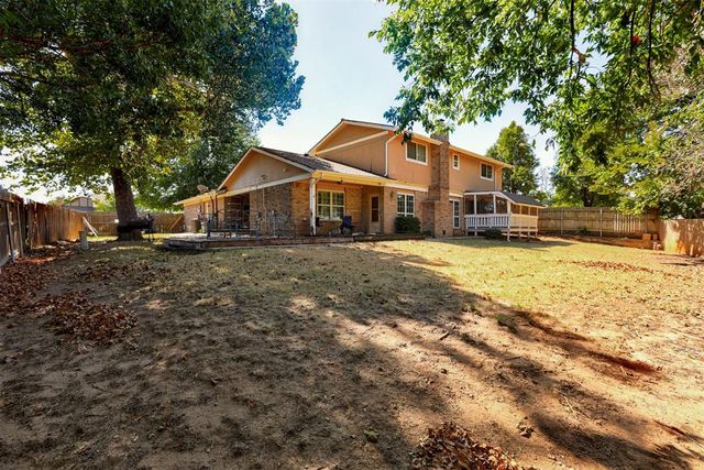 9721 Lakeland Terrace, Oklahoma City, OK 73162