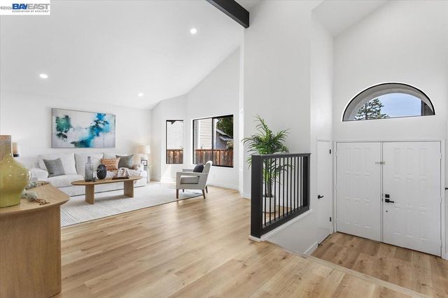 4306 Lisa Dr, Union City, CA 94587