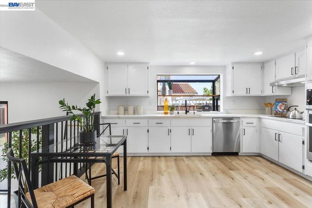 4306 Lisa Dr, Union City, CA 94587