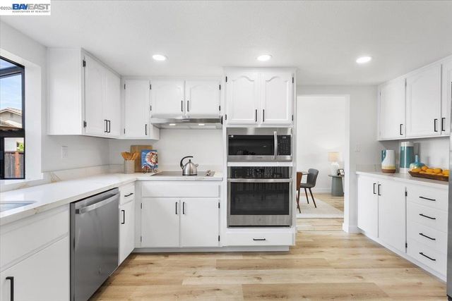 4306 Lisa Dr, Union City, CA 94587