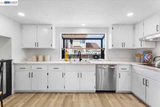 4306 Lisa Dr, Union City, CA 94587