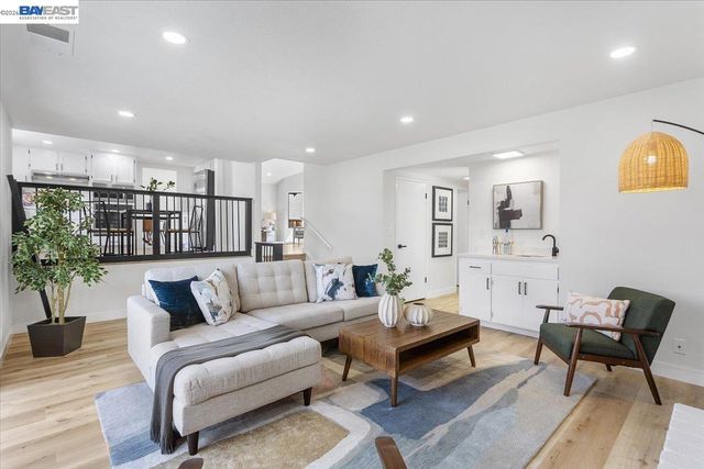 4306 Lisa Dr, Union City, CA 94587