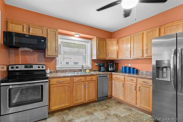 205 S Second Street, Scottsburg, IN 47170