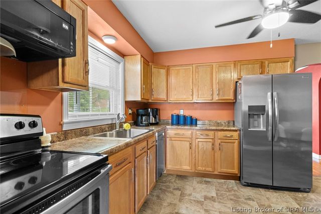 205 S Second Street, Scottsburg, IN 47170